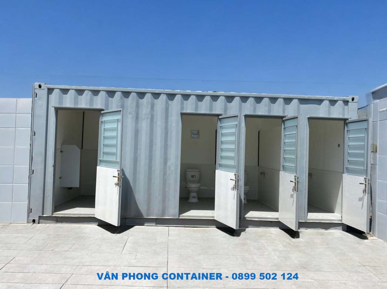 Container Toilet 4 Buồng Khép Kín, Giải Pháp Nhà Vệ Sinh Di Động Tiện Lợi 3 Container Toilet 4 Buồng - Vân Phong Container