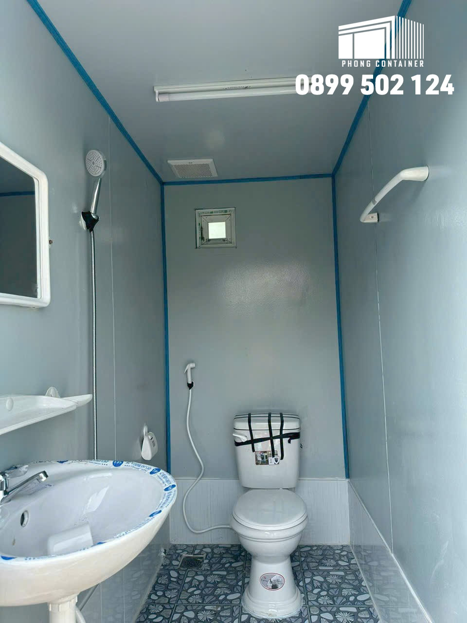 Container Văn Phòng 40 Feet Có Toilet Trang Bị Đủ Tiện Nghi 3 Trang Bị Của Toilet Trong Container Văn Phòng 40 Feet Thường