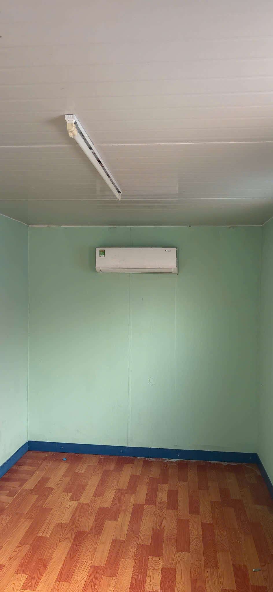 Bàn giao container văn phòng 20 Feet tại Nhơn Trạch, Đồng Nai