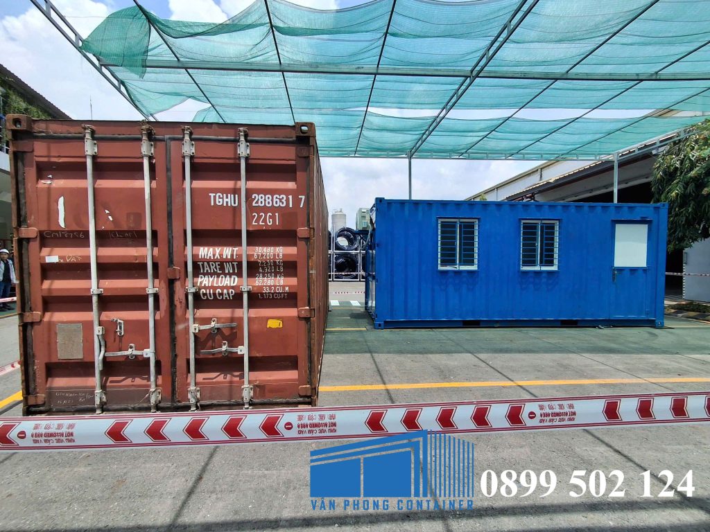 giao container tại sóng thần
