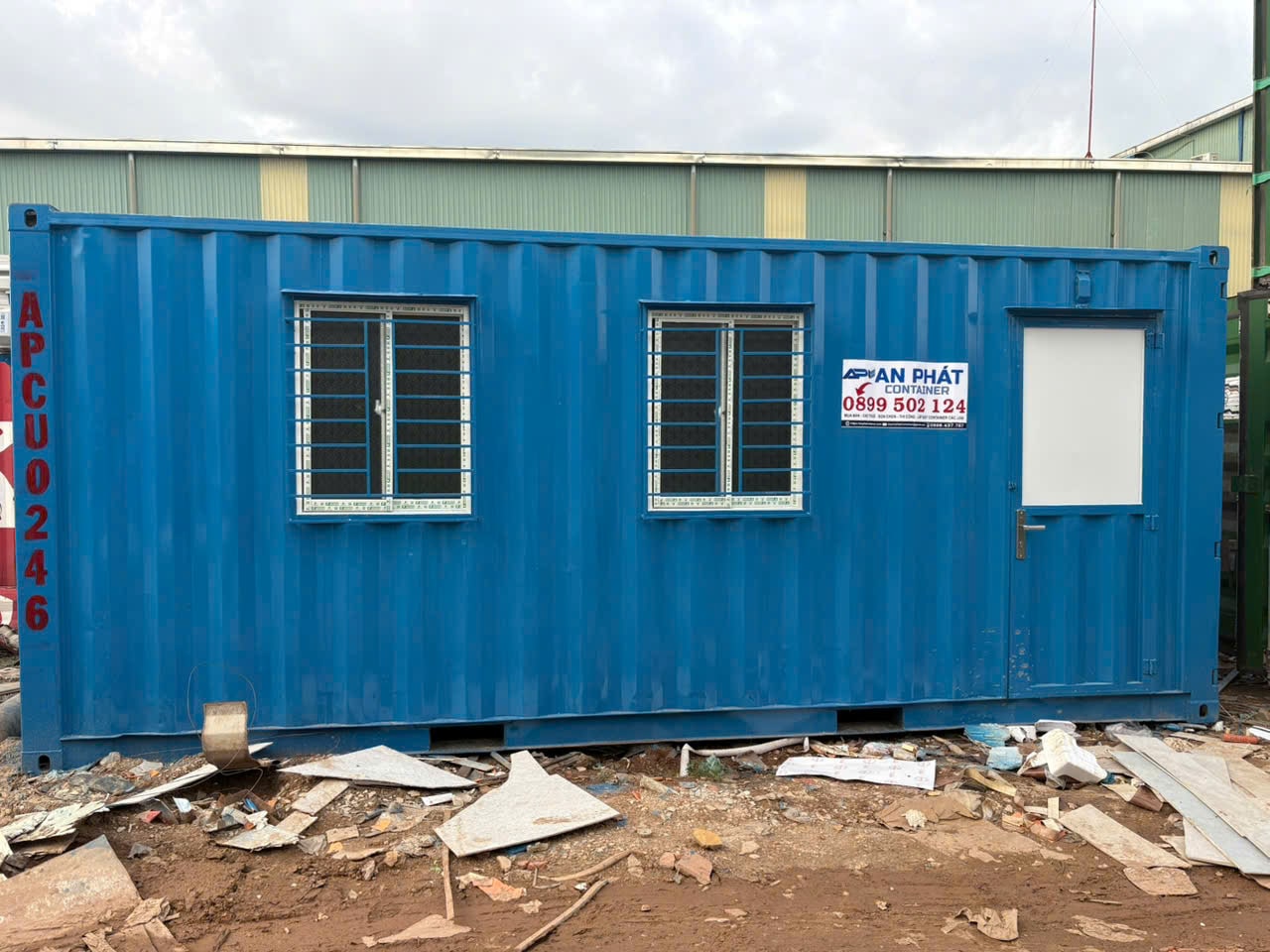Khách hàng nên chọn thuê container hay mua container cũ Vân Phong Container