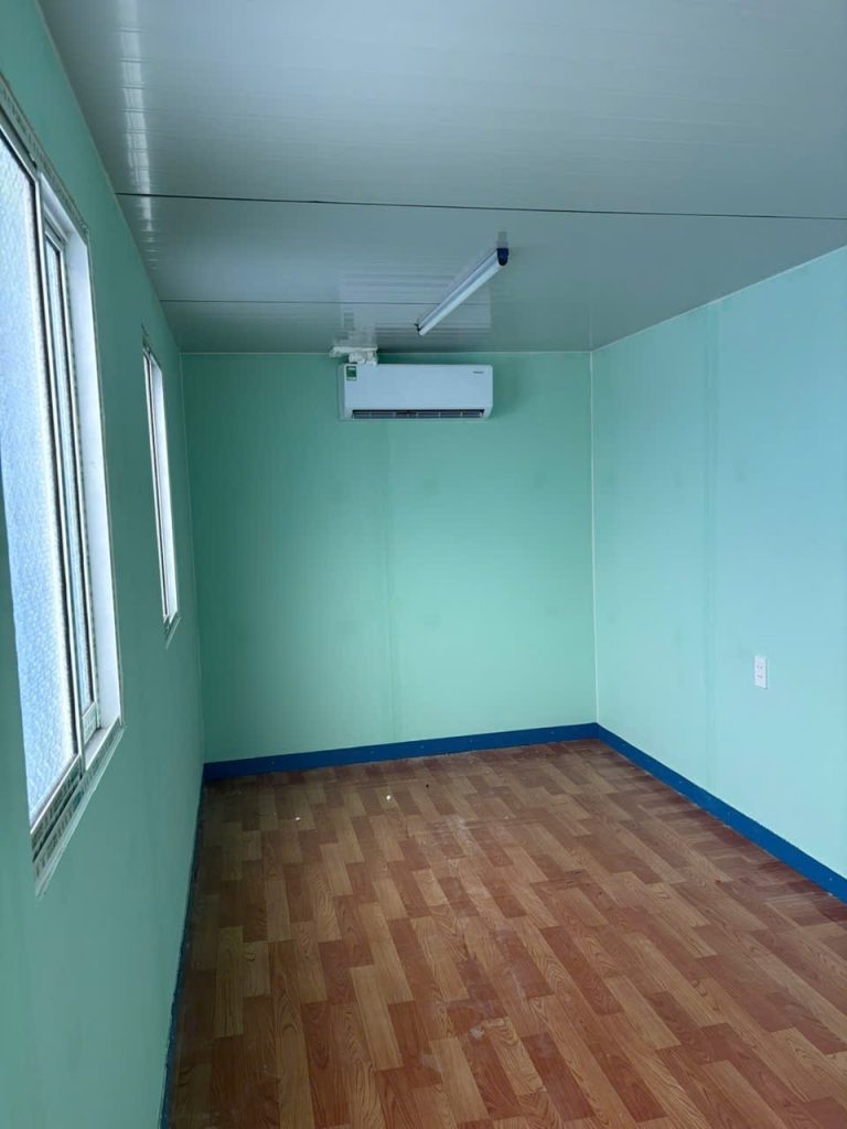 Các ý tưởng sáng tạo từ container cũ: quán cà phê, homestay, văn phòng mini 9 Văn phòng Container